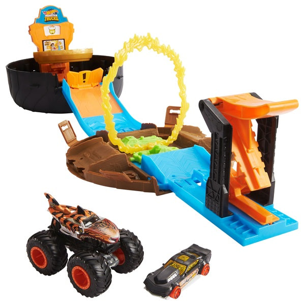 Hot Wheels Monster Trucks Stunt Tyre Playset