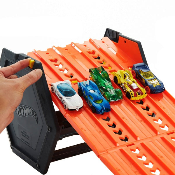 Hot Wheels Roll Out Raceway Track Set