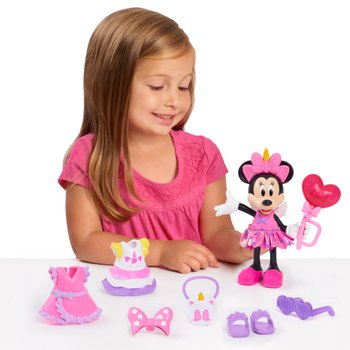 Minnie's Fabulous Fashion Collection with 25 Pieces