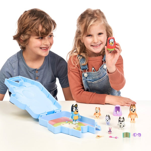 Bluey's Ultimate Play and Go Collector Case Playset