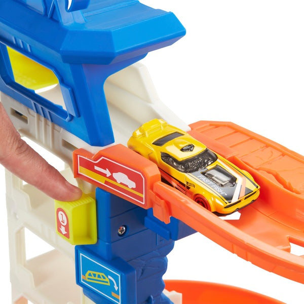 Hot Wheels City Shark Strike Rescue Playset