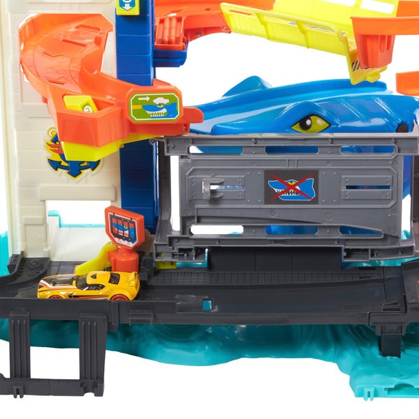 Hot Wheels City Shark Strike Rescue Playset