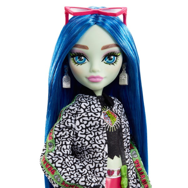 Monster High Ghoulia Yelps Doll with Pet and Accessories