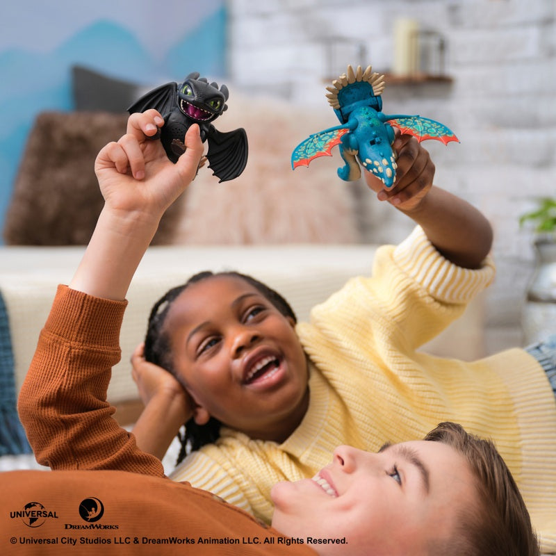 DreamWorks How To Train Your Dragon Roaring Minis Nadder Interactive Figure + Free Activity Book