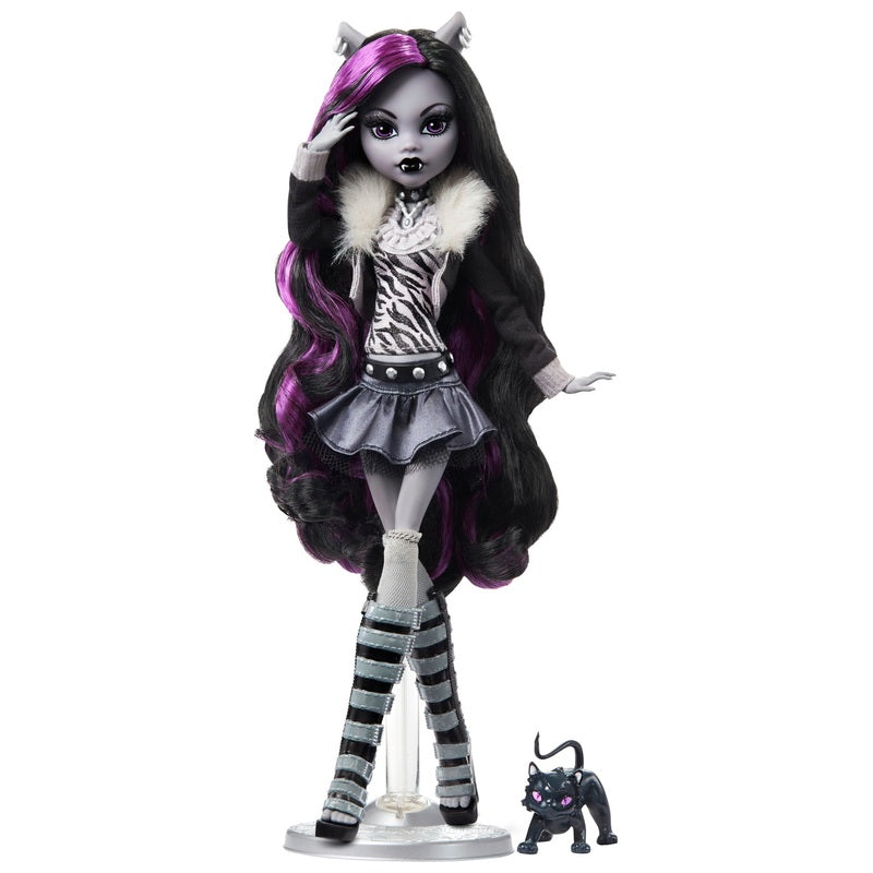 Monster High Reel Drama Clawdeen Wolf Doll + Free Activity Book