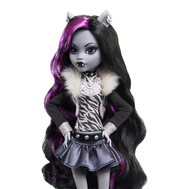 Monster High Reel Drama Clawdeen Wolf Doll + Free Activity Book